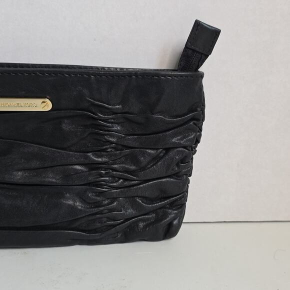 MICHAEL KORS BLACK LEATHER WEBSTER WRISTLET BAG - No Strap - Picture 4 of 14